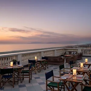 4* מלון Palace
